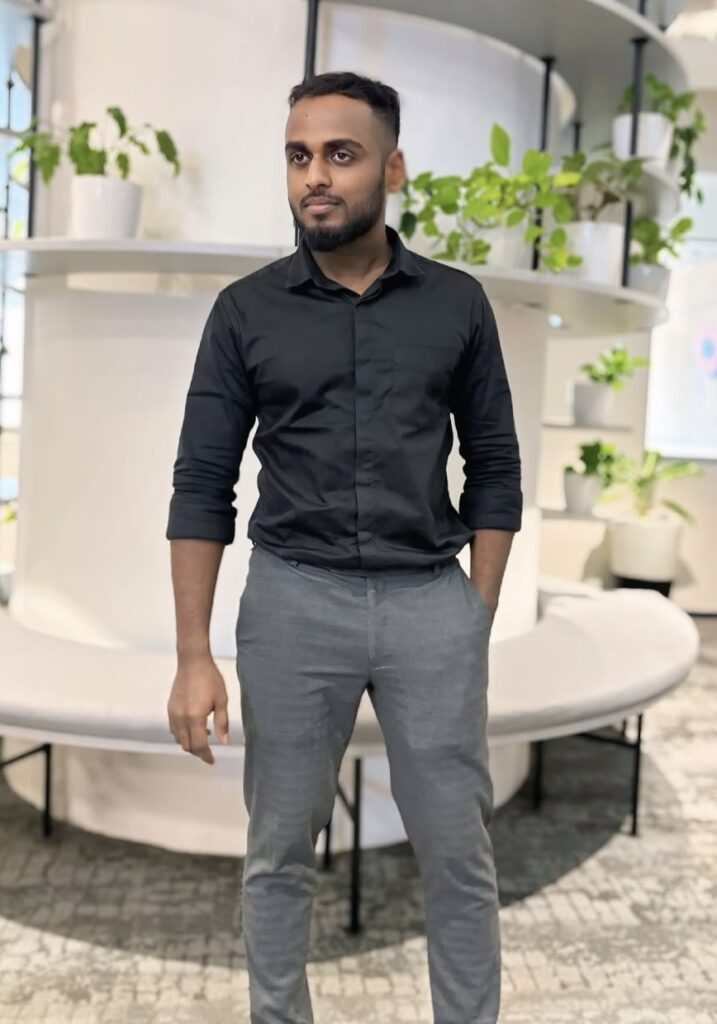 Vignesh Saravanan Softlogic Systems.jpeg